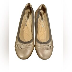 Clark’s Collection Women's Kinzie metallic pewter slip on Loafers